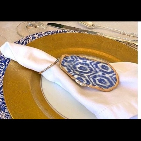 Oyster Shell Napkin Rings-Hand painted - Picture 3 of 3